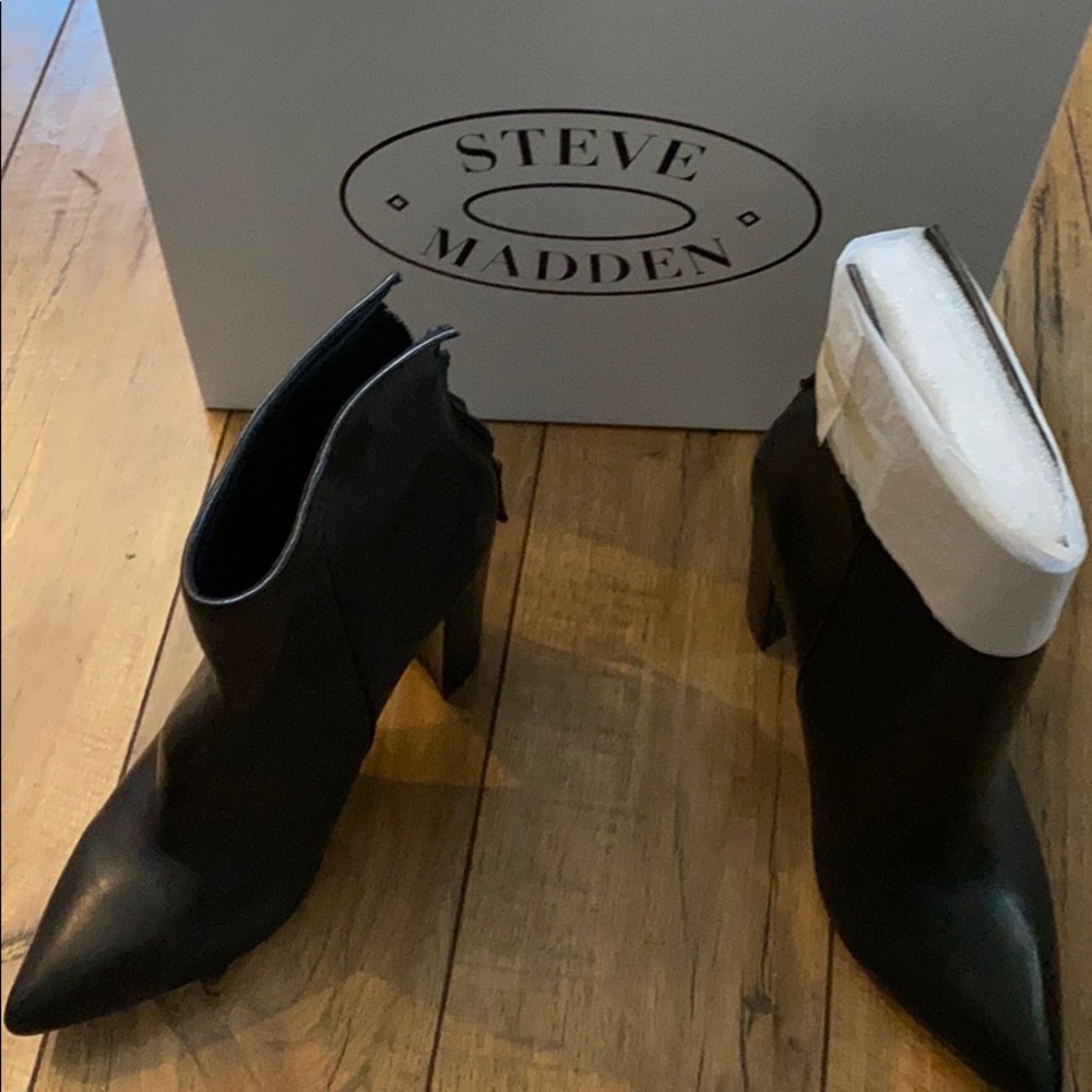 Steve Madden Trista Boot Size 8.5 - image 1